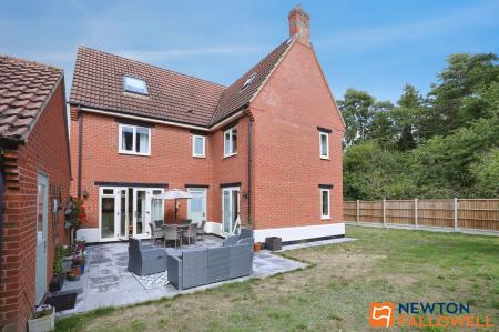 5 bedroom Detached house for sale in Brunel Avenue, Colsterworth, NG33