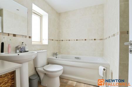 5 bedroom Detached house for sale in Brunel Avenue, Colsterworth, NG33