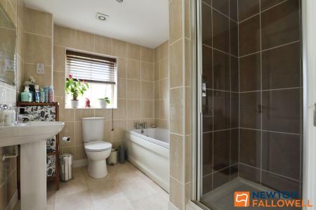 5 bedroom Detached house for sale in Brunel Avenue, Colsterworth, NG33