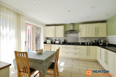 5 bedroom Detached house for sale in Brunel Avenue, Colsterworth, NG33