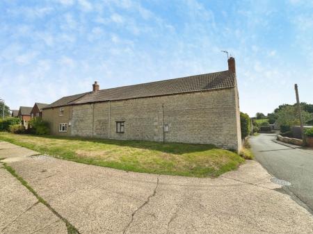 2 bedroom Semi-detached house for sale in School Lane, Ropsley, NG33