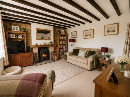 2 bedroom Semi-detached house for sale in School Lane, Ropsley, NG33
