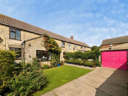 2 bedroom Semi-detached house for sale in School Lane, Ropsley, NG33