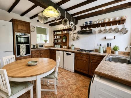 2 bedroom Semi-detached house for sale in School Lane, Ropsley, NG33
