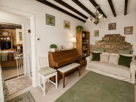 2 bedroom Semi-detached house for sale in School Lane, Ropsley, NG33