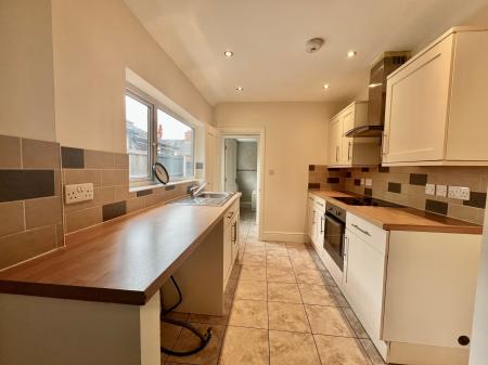 3 bedroom Terraced House for sale in Edward Street, Grantham, NG31