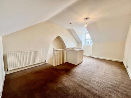 3 bedroom Terraced House for sale in Edward Street, Grantham, NG31