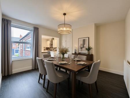 3 bedroom Terraced House for sale in Edward Street, Grantham, NG31