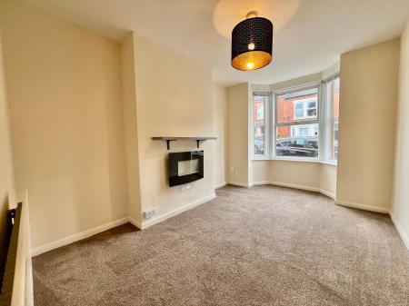 3 bedroom Terraced House for sale in Edward Street, Grantham, NG31