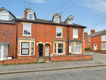 3 bedroom Terraced House for sale in Edward Street, Grantham, NG31
