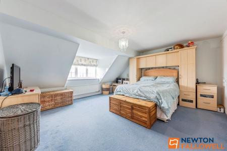 4 bedroom Detached house for sale in Balmoral Drive, Grantham, NG31