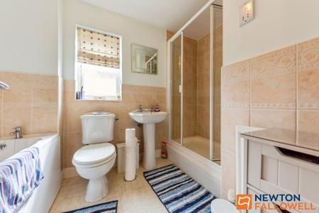 4 bedroom Detached house for sale in Balmoral Drive, Grantham, NG31