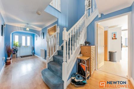 4 bedroom Detached house for sale in Balmoral Drive, Grantham, NG31