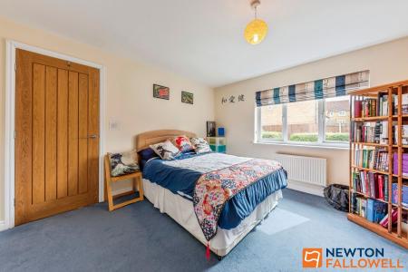 4 bedroom Detached house for sale in Balmoral Drive, Grantham, NG31