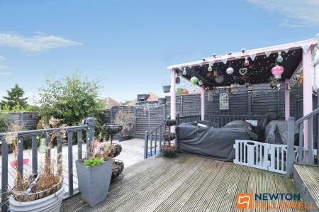 4 bedroom Detached house for sale in Denton Avenue, Grantham, NG31