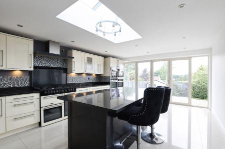 4 bedroom Detached house for sale in Denton Avenue, Grantham, NG31