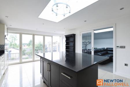 4 bedroom Detached house for sale in Denton Avenue, Grantham, NG31