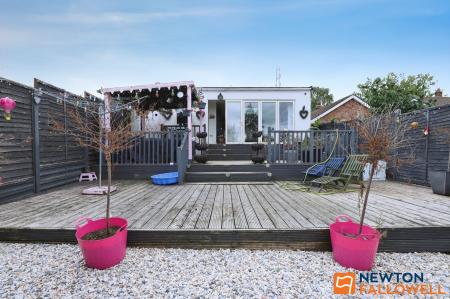 4 bedroom Detached house for sale in Denton Avenue, Grantham, NG31