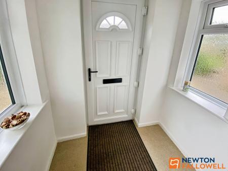 3 bedroom Semi-detached house for sale in Goodliff Road, Grantham, NG31