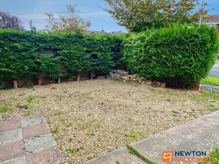 3 bedroom Semi-detached house for sale in Goodliff Road, Grantham, NG31