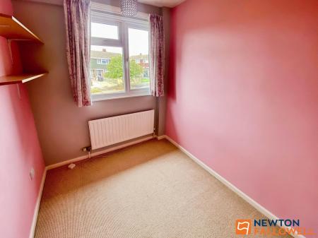 3 bedroom Semi-detached house for sale in Goodliff Road, Grantham, NG31