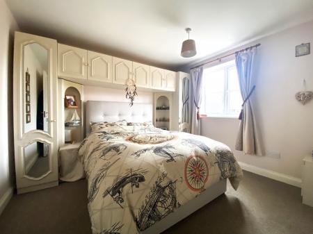 3 bedroom Semi-detached house to let in Main Street, Sudbrook, NG32
