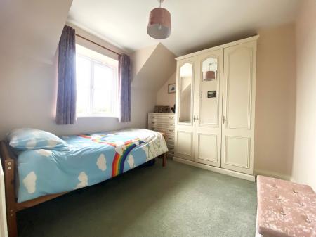 3 bedroom Semi-detached house to let in Main Street, Sudbrook, NG32