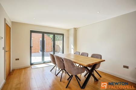 4 bedroom Detached house for sale in Fox Gardens, Grantham, NG31