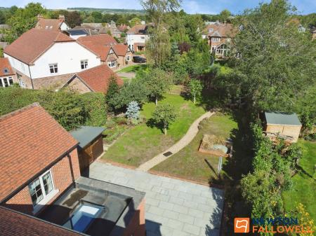 4 bedroom Detached house for sale in Fox Gardens, Grantham, NG31