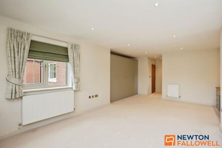 4 bedroom Detached house for sale in Fox Gardens, Grantham, NG31