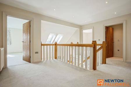 4 bedroom Detached house for sale in Fox Gardens, Grantham, NG31
