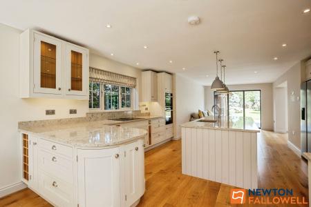 4 bedroom Detached house for sale in Fox Gardens, Grantham, NG31
