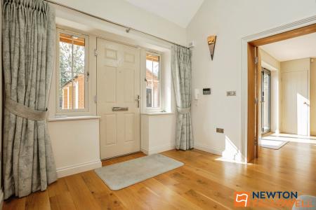 4 bedroom Detached house for sale in Fox Gardens, Grantham, NG31