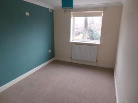 2 bedroom Flat to let in University Court, Grantham, NG31
