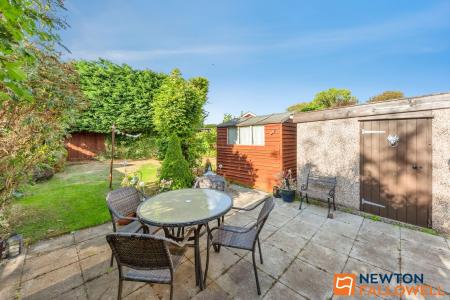 3 bedroom Semi-detached house for sale in Manchester Way, Grantham, NG31