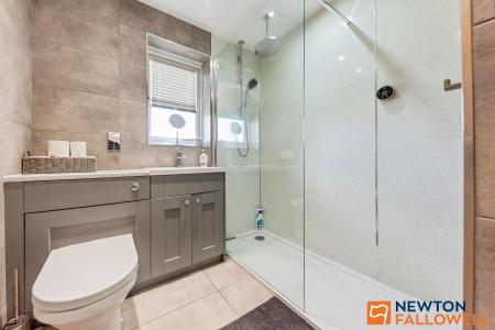 3 bedroom Semi-detached house for sale in Hoylake, Grantham, NG31
