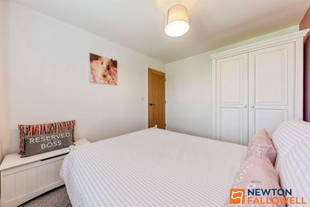 3 bedroom Semi-detached house for sale in Hoylake, Grantham, NG31
