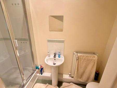 3 bedroom Terraced House for sale in Langford Gardens, Grantham, NG31