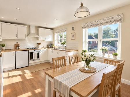 3 bedroom Terraced House for sale in Langford Gardens, Grantham, NG31