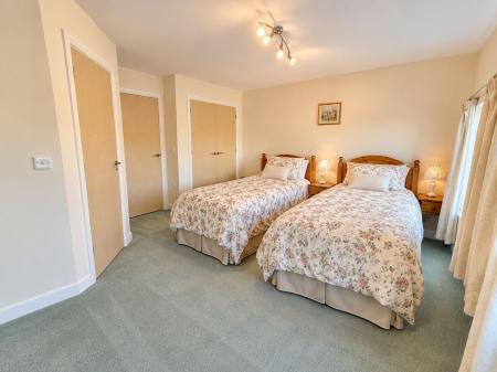 3 bedroom Terraced House for sale in Langford Gardens, Grantham, NG31
