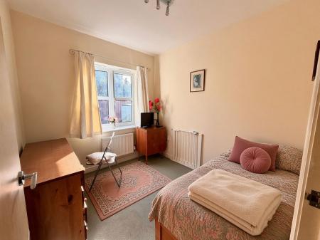 3 bedroom Terraced House for sale in Langford Gardens, Grantham, NG31