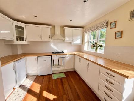 3 bedroom Terraced House for sale in Langford Gardens, Grantham, NG31