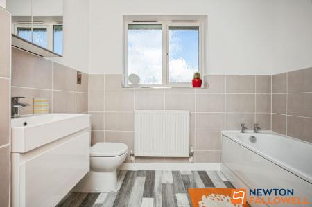 4 bedroom Detached house for sale in Dover Close, Grantham, NG31