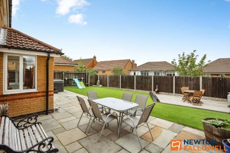 4 bedroom Detached house for sale in Dover Close, Grantham, NG31