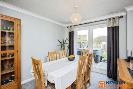 4 bedroom Detached house for sale in Dover Close, Grantham, NG31