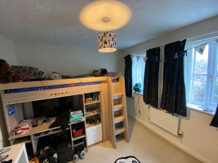 3 bedroom Detached house to let in Mercia Drive, Ancaster, NG32