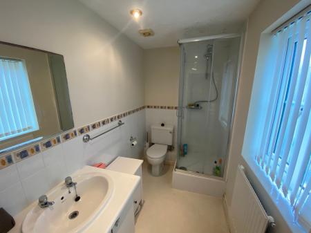 3 bedroom Detached house to let in Mercia Drive, Ancaster, NG32