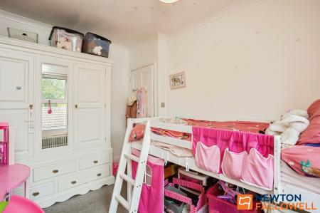 3 bedroom Terraced House for sale in Sidney Street, Grantham, NG31