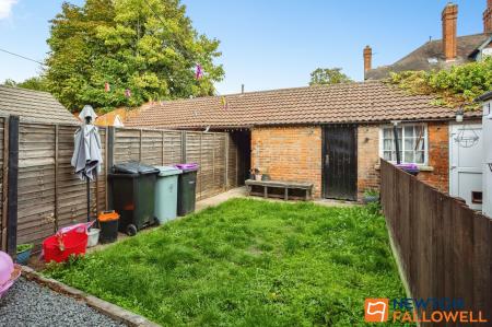 3 bedroom Terraced House for sale in Sidney Street, Grantham, NG31