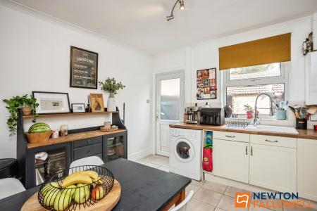 3 bedroom Terraced House for sale in Sidney Street, Grantham, NG31